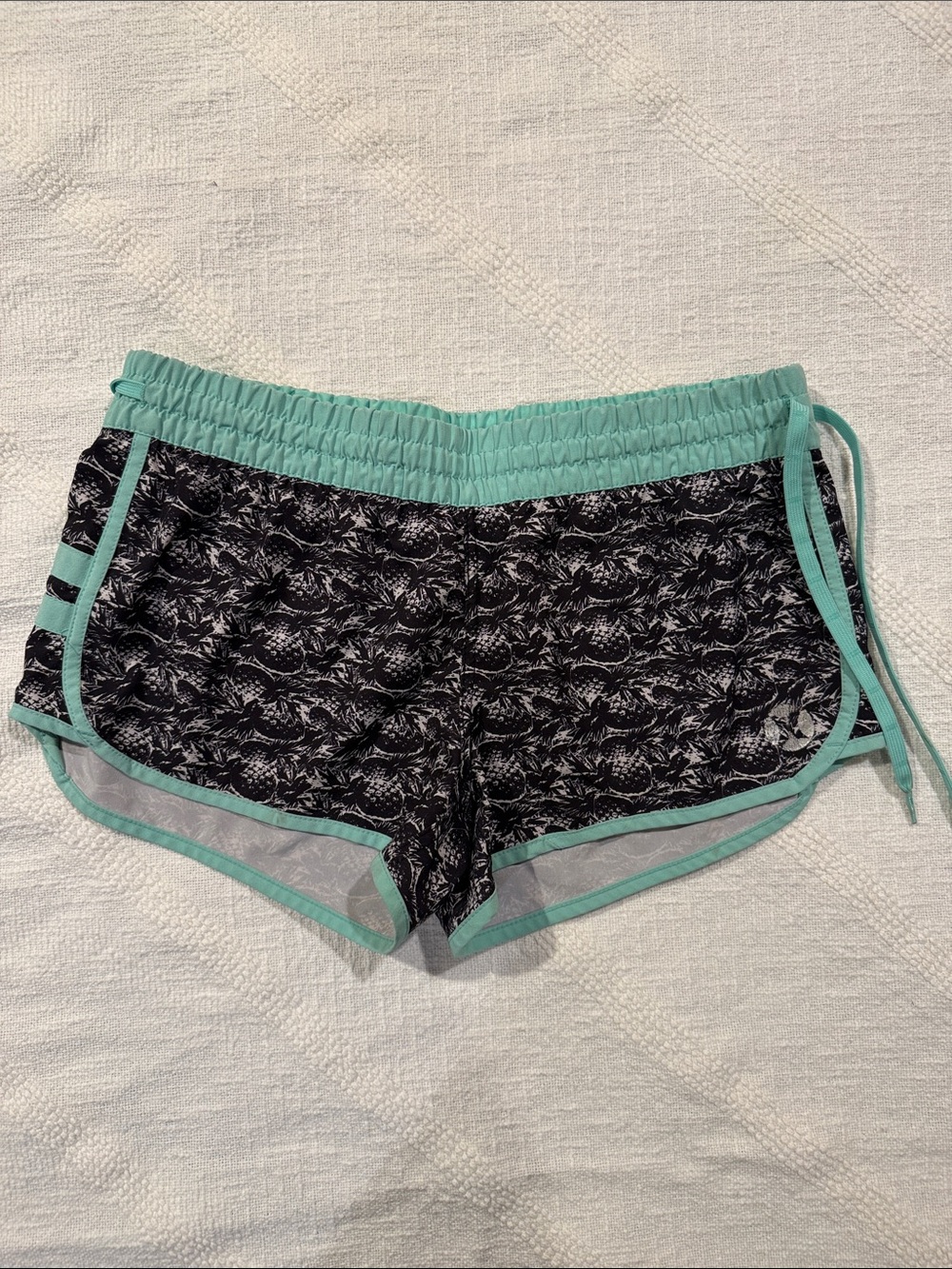 Hurley Black Floral Print Women’s Shorts with Mint Trim